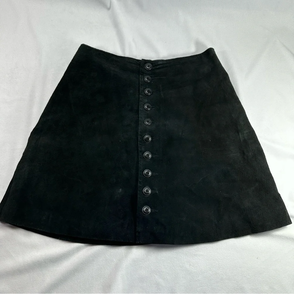 Express Leather Mini Skirt A-Line Button Fly Mid Rise Lined Black Biker Gothic - Picture 1 of 9